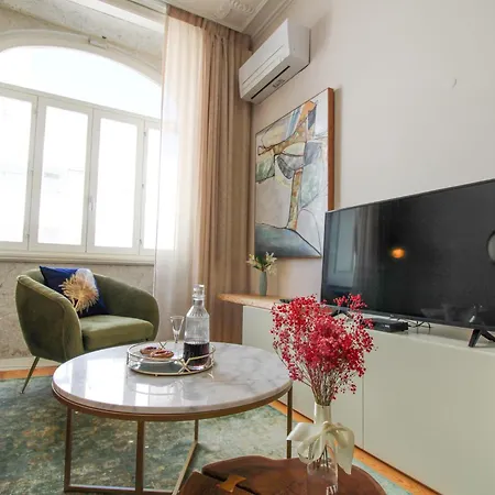 Luxurious Flat In Center By Lovelystay Apartment *