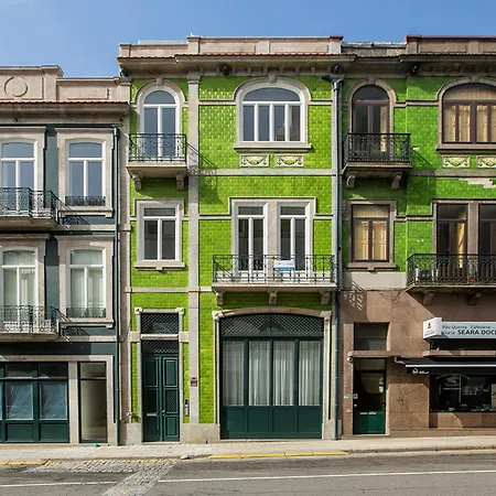 Luxurious Flat In Center By Lovelystay *